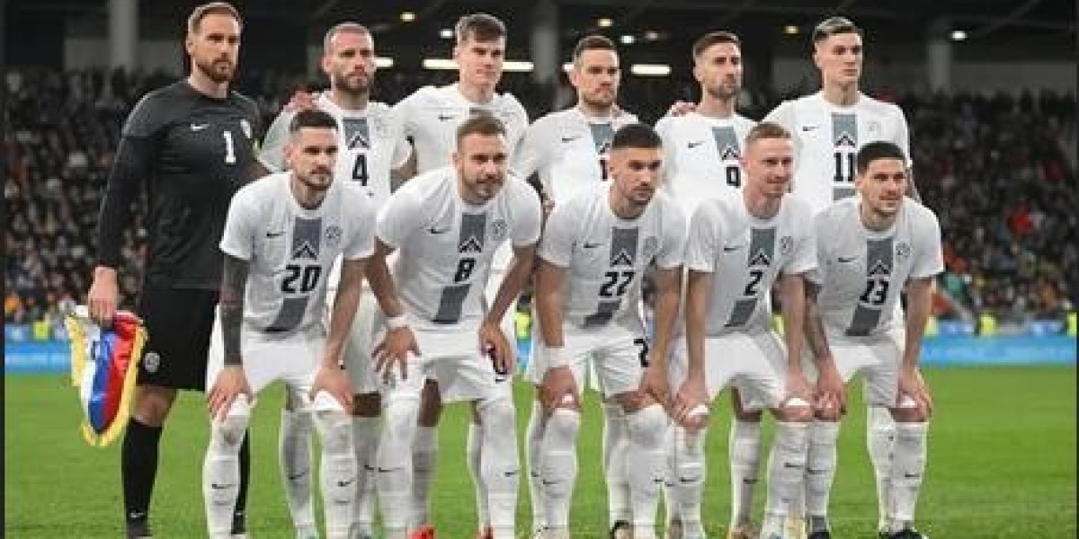 Slovenien EM 2024 Upptäck Sloveniens landslagströja i UEFA Euro 2024